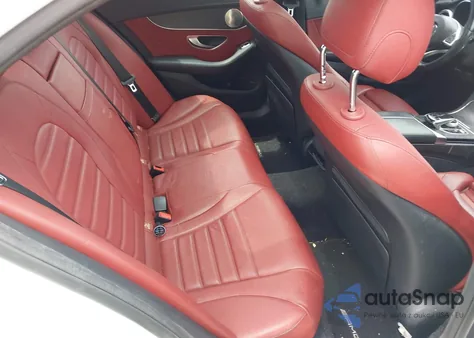 2016 Mercedes-Benz C 300 Luxury/Sport из США, поврежденный, VIN 55SWF4JB1GU168112